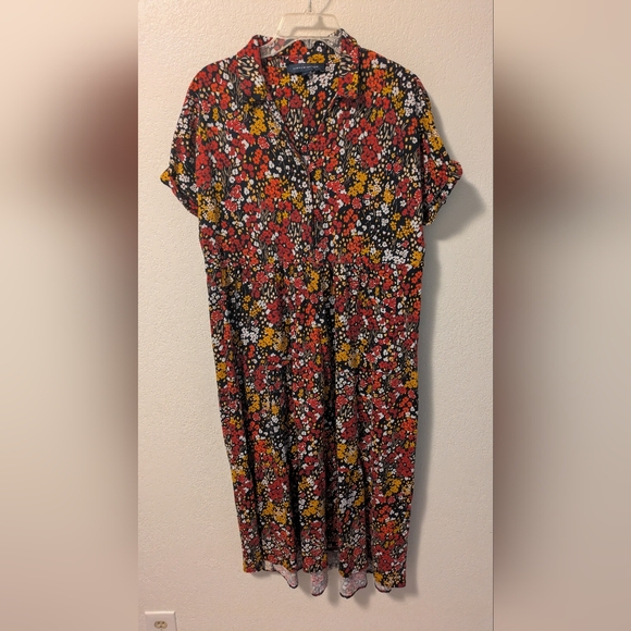 Tommy Hilfiger Dresses & Skirts - Tommy Hilfiger Floral Midi Dress